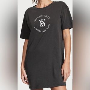 Victoria’s Secret Sleep Shirt size M/L. Brand New